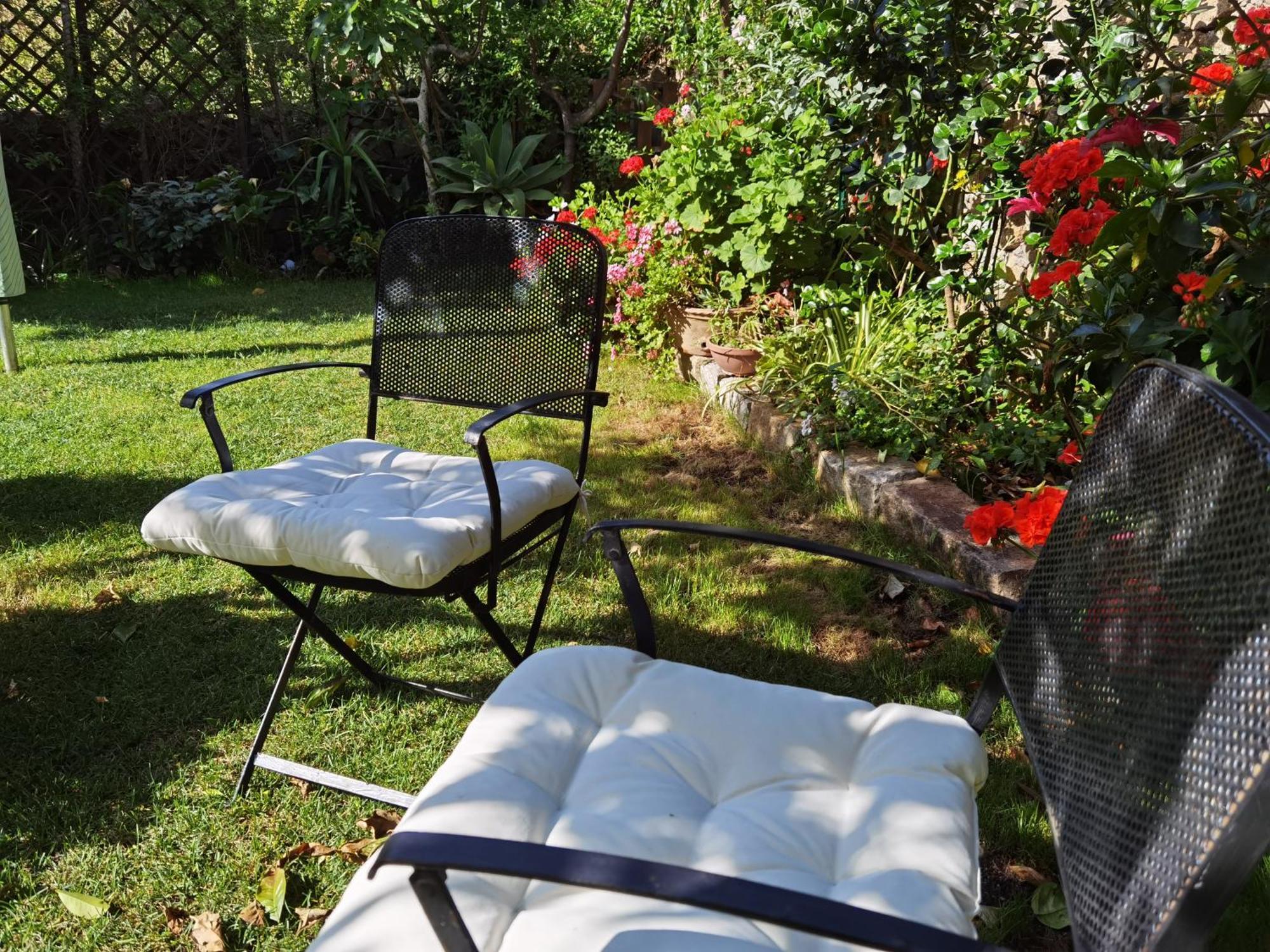Il Giardino Di Tatiana Rooms & Breakfast Ла-Маддалена Номер фото