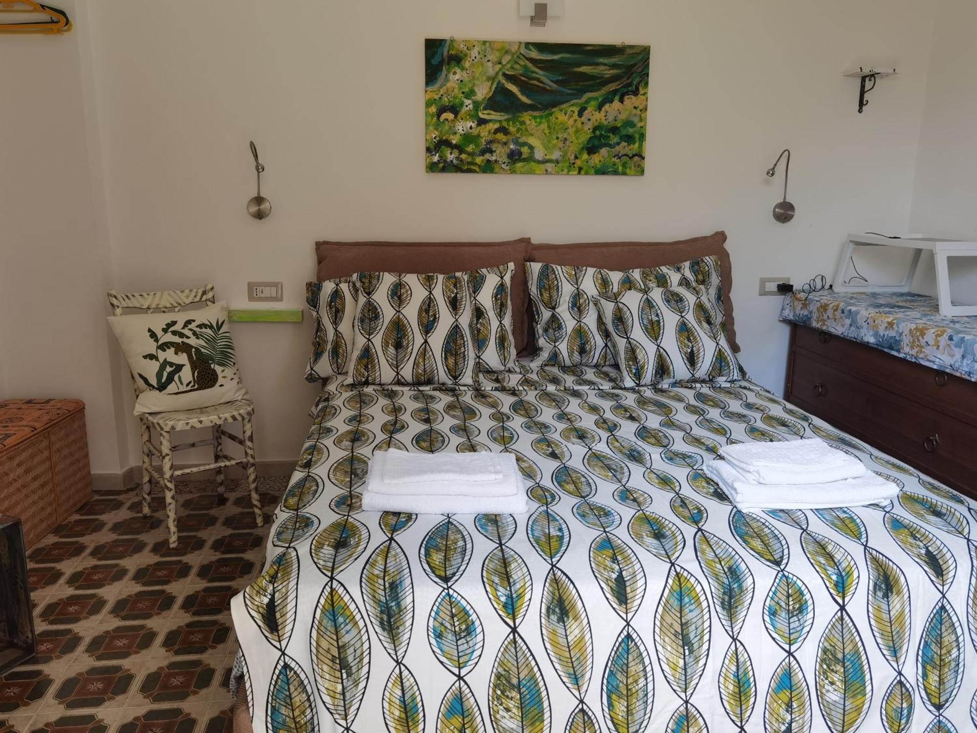 Il Giardino Di Tatiana Rooms & Breakfast Ла-Маддалена Номер фото
